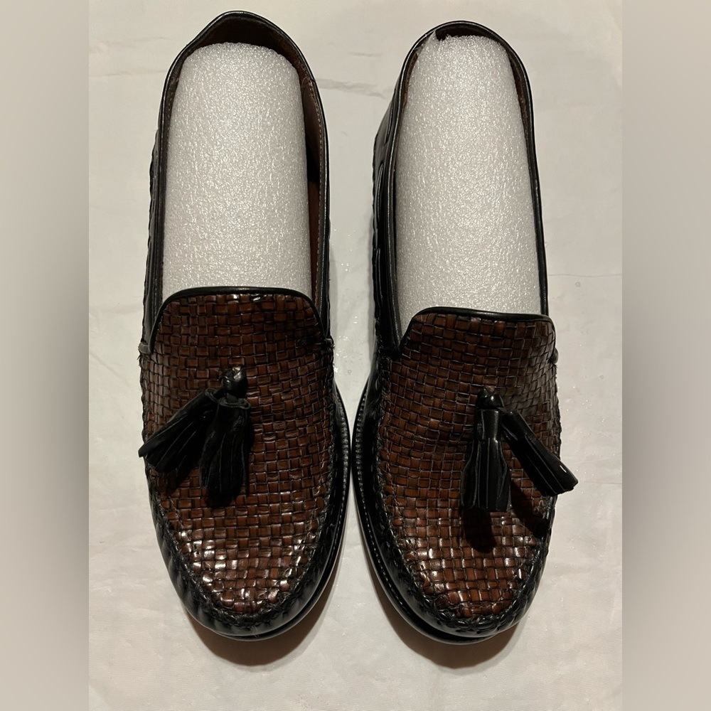 Cole Haan Vintage Tassel Loafers Size 6 Black and Brown